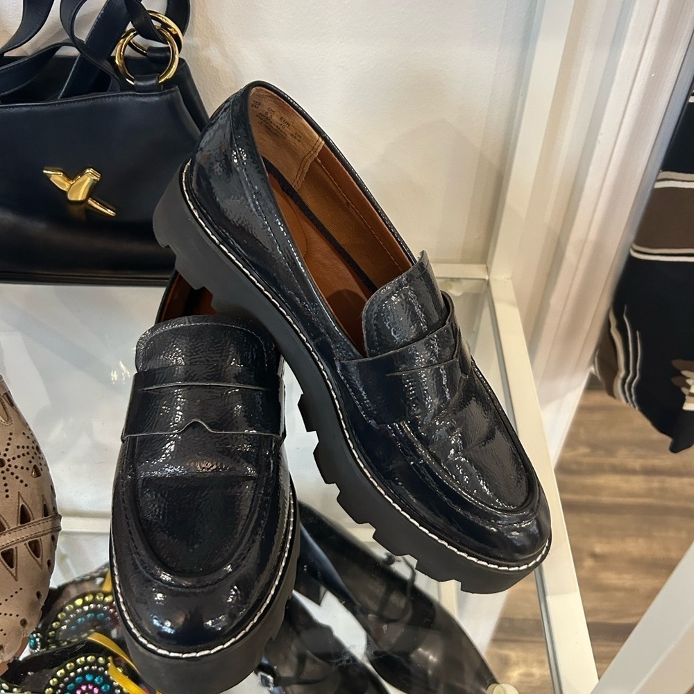 Franco Sarto navy platform loafers size 9